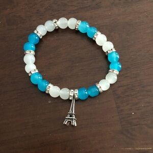 💚 Handmade Beaded Bracelet with Eiffel Tower Charm